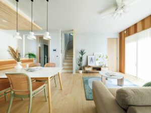 くすみグリーンで和むナチュラルインテリア